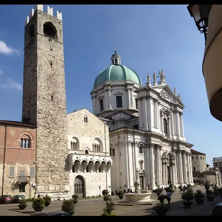 Апартаменти Maison Veleno - Downtown